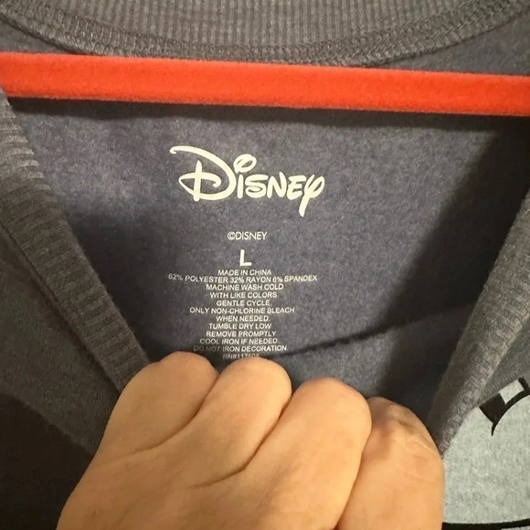 🏰 Official Lightweight Disney Mickey Sweatshirt Large 🏰‎ - Picture 2 of 2